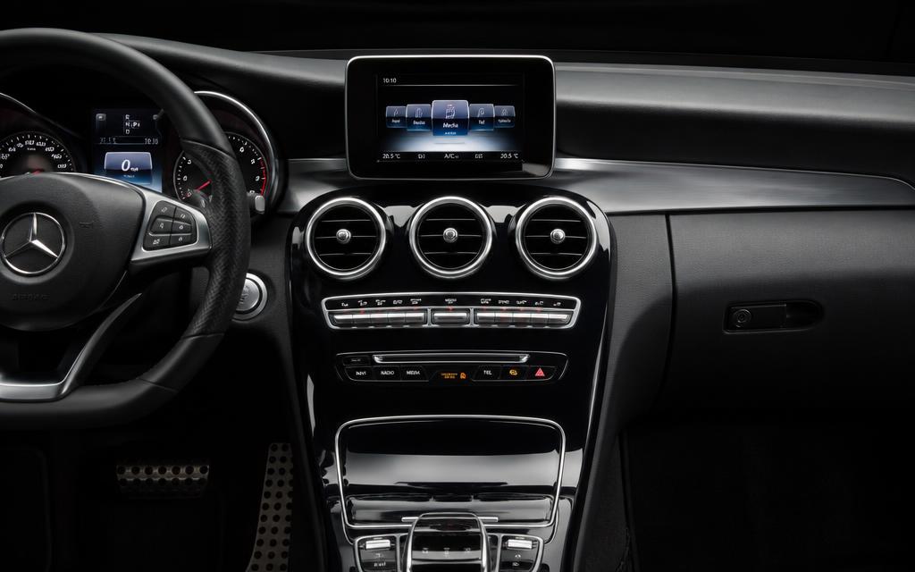 Mercedes C-Class W205 original factory screen